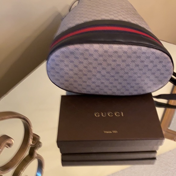 Authentic GUCCI Ophelia Bucket Style Shoulder Strap - Picture 5 of 16